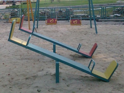 Гойдалки балансири